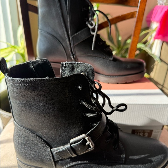 NATURALIZER Women’s Boots Black - Picture 4 of 8